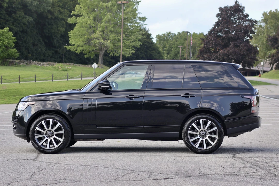 2015 Land Rover Range Rover L405 - Image 12 of 31