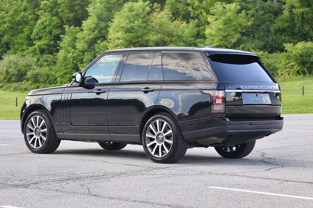 2015 Land Rover Range Rover L405 - Image 14 of 31