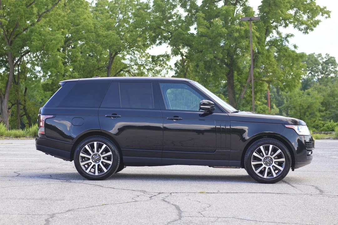 2015 Land Rover Range Rover L405 - Image 22 of 31