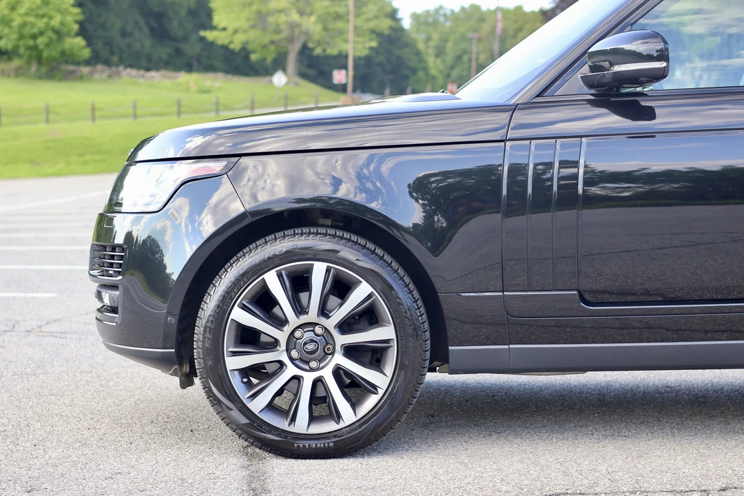 2015 Land Rover Range Rover L405 - Image 23 of 31