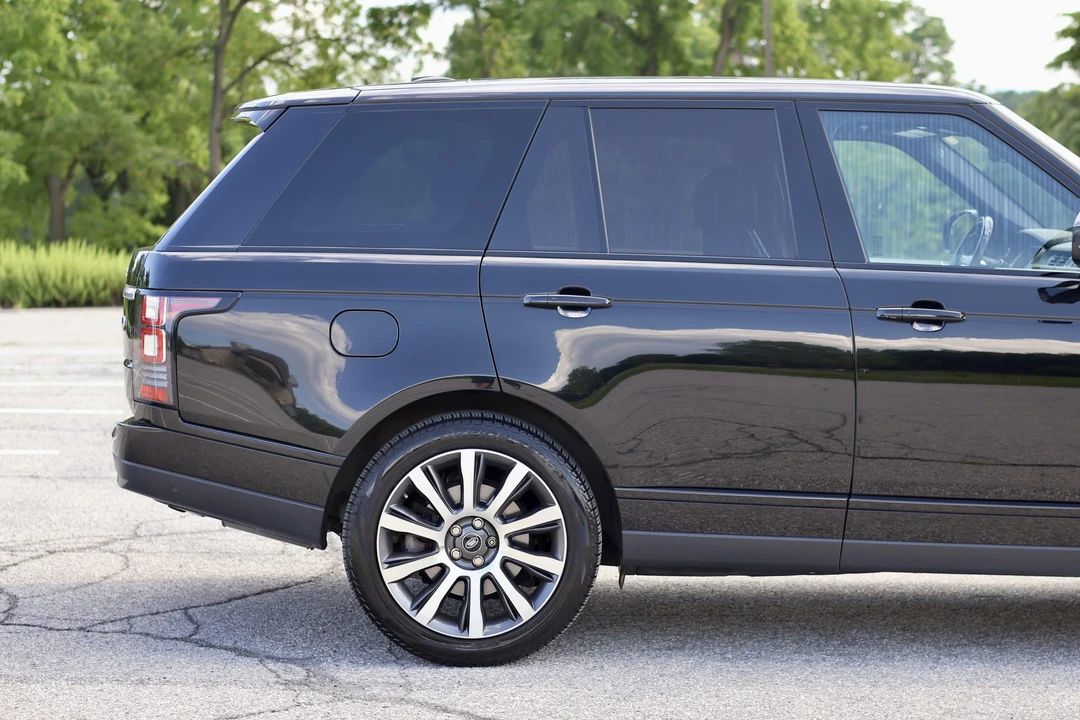 2015 Land Rover Range Rover L405 - Image 25 of 31