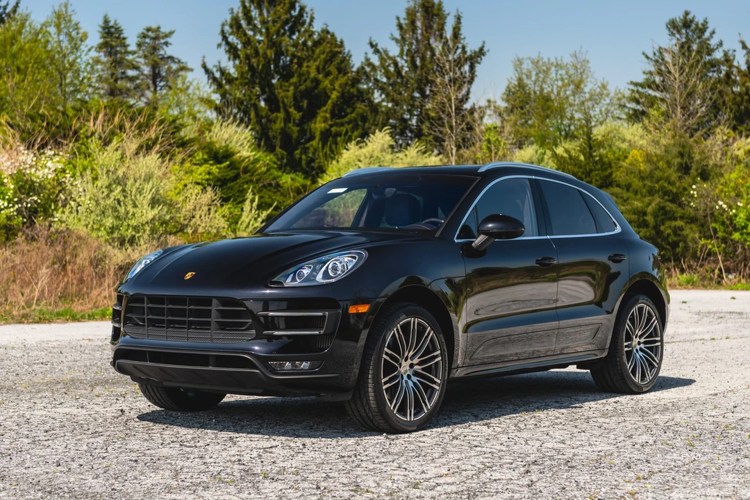 2015 Porsche Macan Turbo - Image 4 of 31