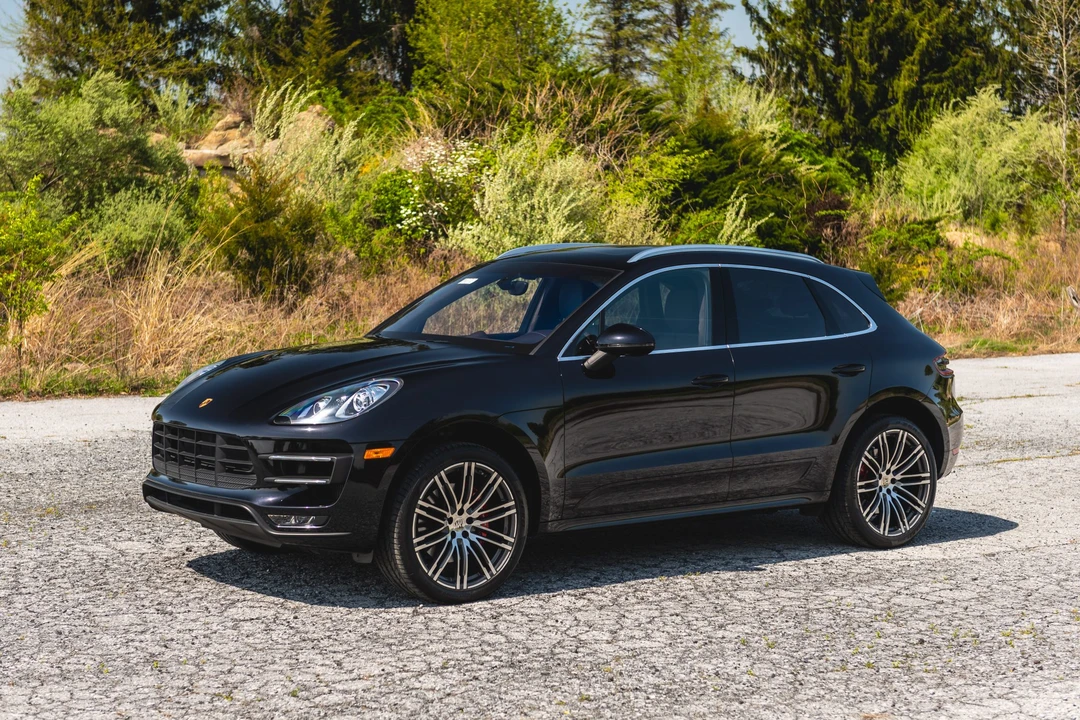2015 Porsche Macan Turbo - Image 11 of 31