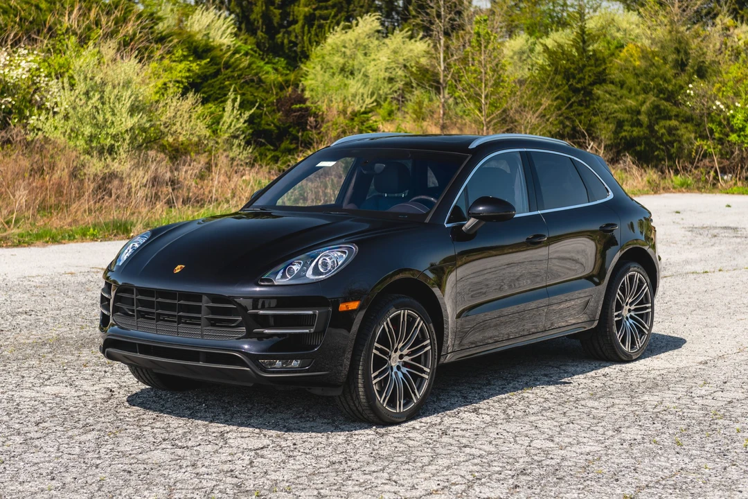 2015 Porsche Macan Turbo - Image 7 of 31