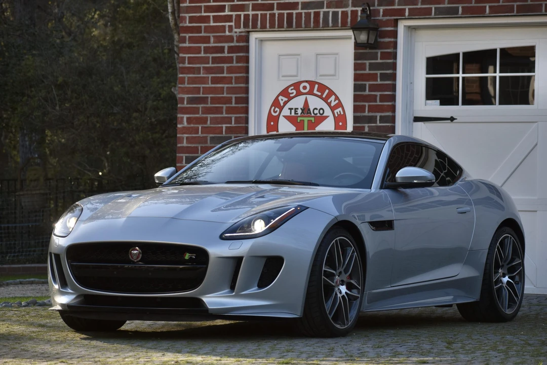 2016 Jaguar F-Type R 1st Gen - Image 26 of 31