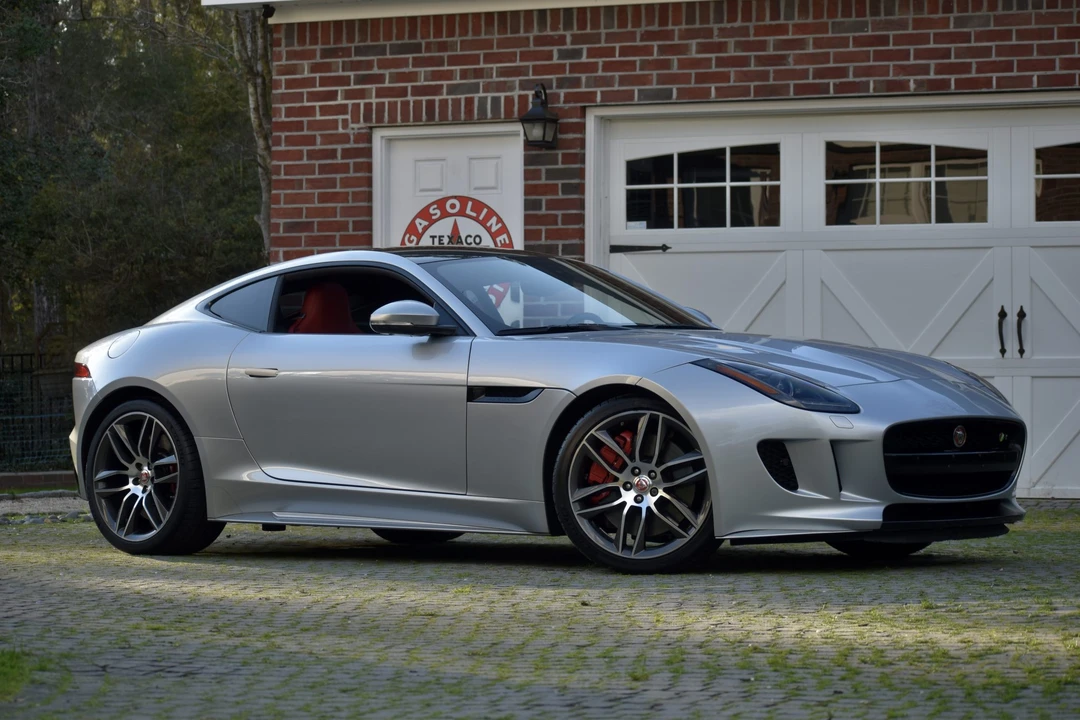 2016 Jaguar F-Type R 1st Gen - Image 5 of 31