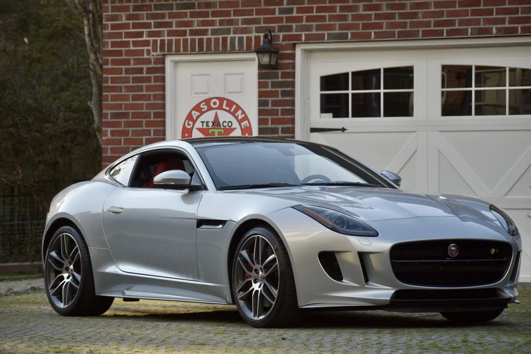 2016 Jaguar F-Type R 1st Gen - Image 11 of 31