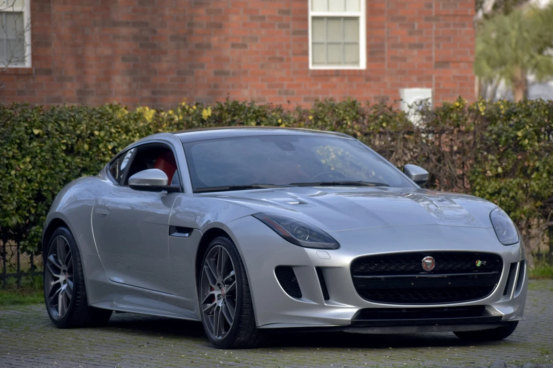 2016 Jaguar F-Type R 1st Gen - Image 15 of 31