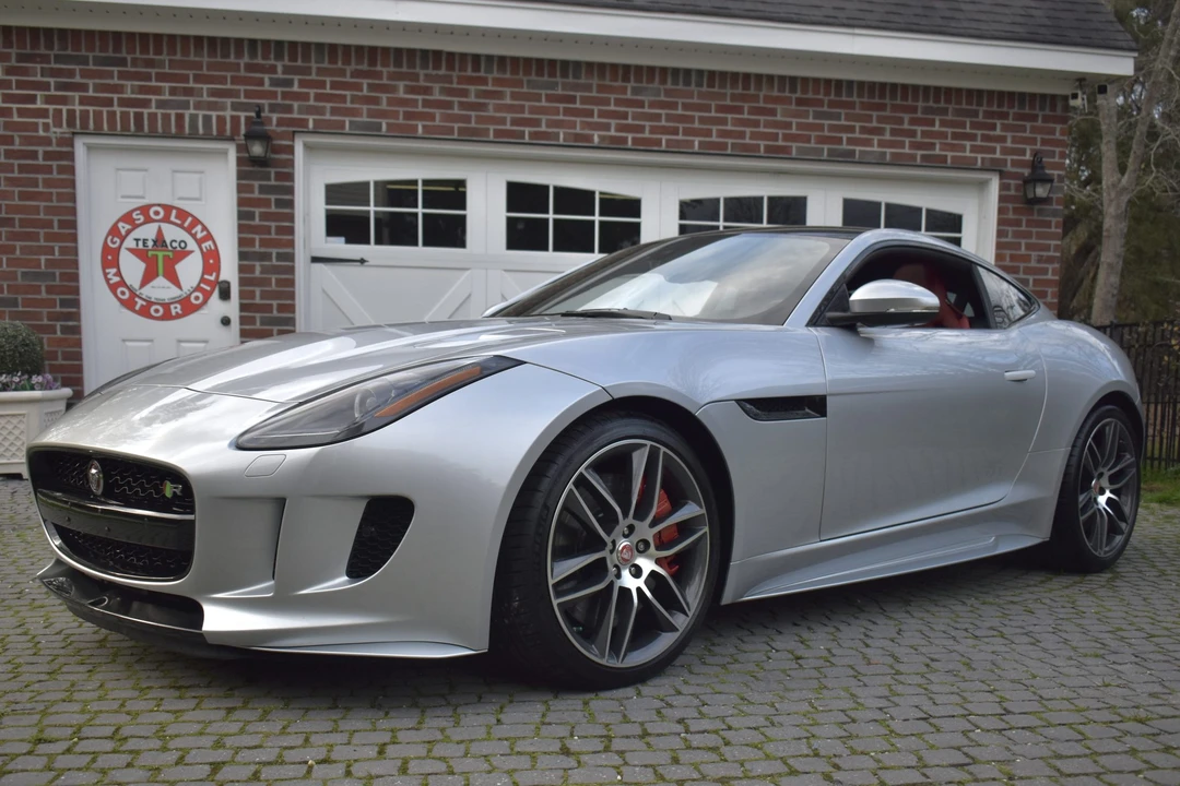2016 Jaguar F-Type R 1st Gen - Image 28 of 31