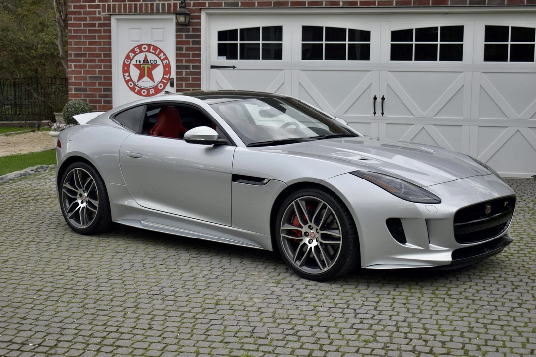 2016 Jaguar F-Type R 1st Gen - Image 9 of 31