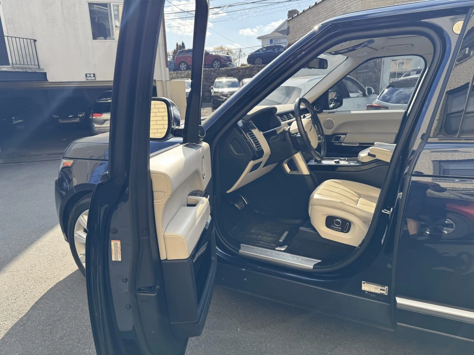 2016 Land Rover Range Rover L405 - Image 27 of 31