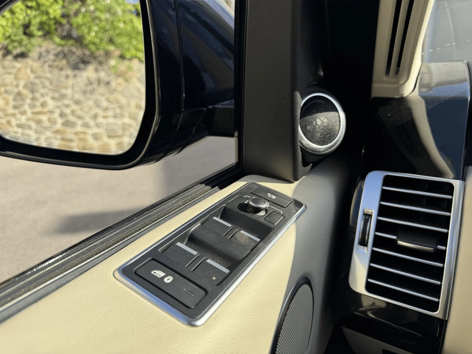 2016 Land Rover Range Rover L405 - Image 28 of 31