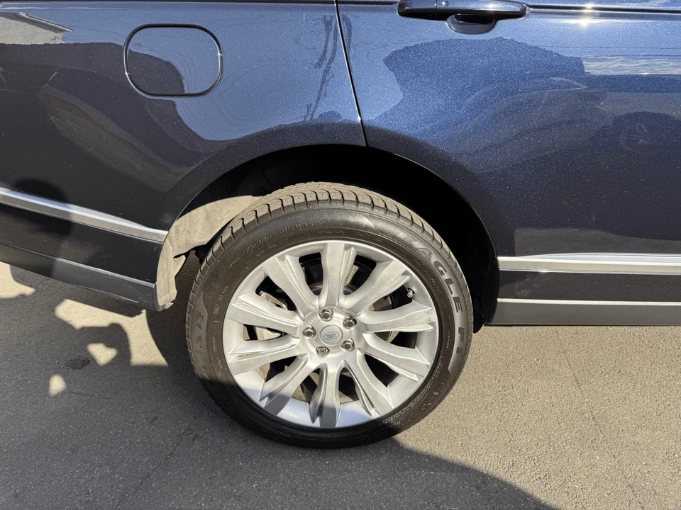2016 Land Rover Range Rover L405 - Image 17 of 31