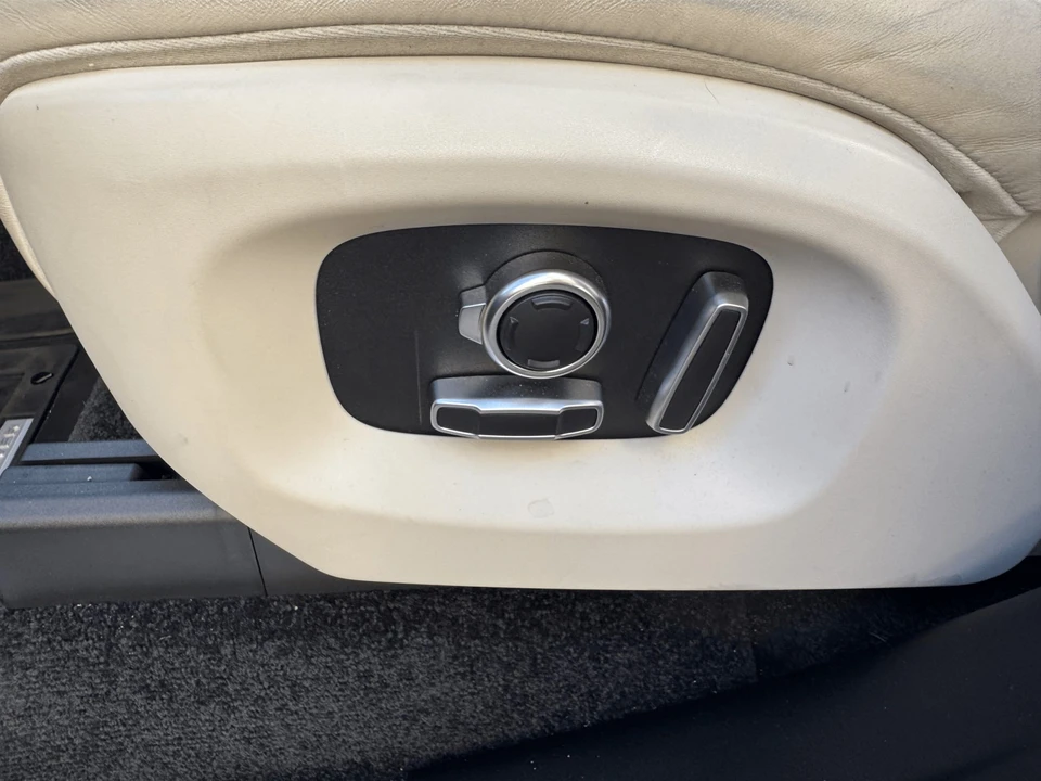 2016 Land Rover Range Rover L405 - Image 25 of 31