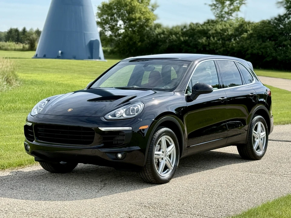 2016 Porsche 958 Cayenne S - Image 6 of 31