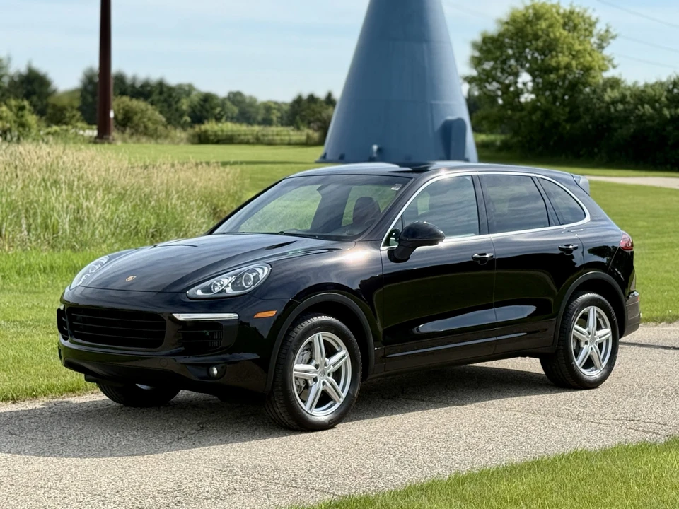2016 Porsche 958 Cayenne S - Image 7 of 31