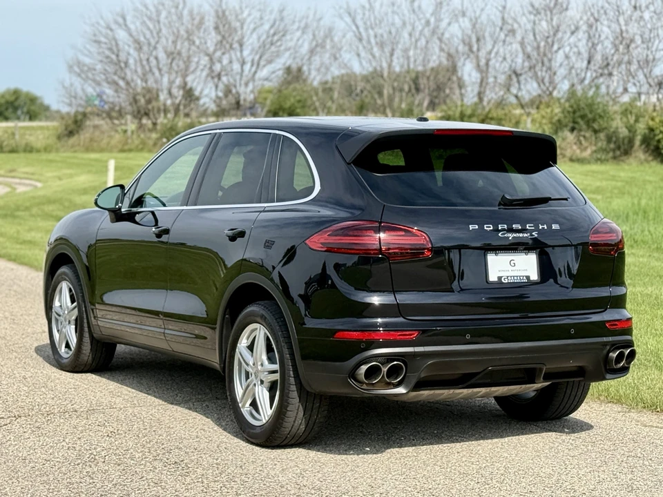 2016 Porsche 958 Cayenne S - Image 9 of 31