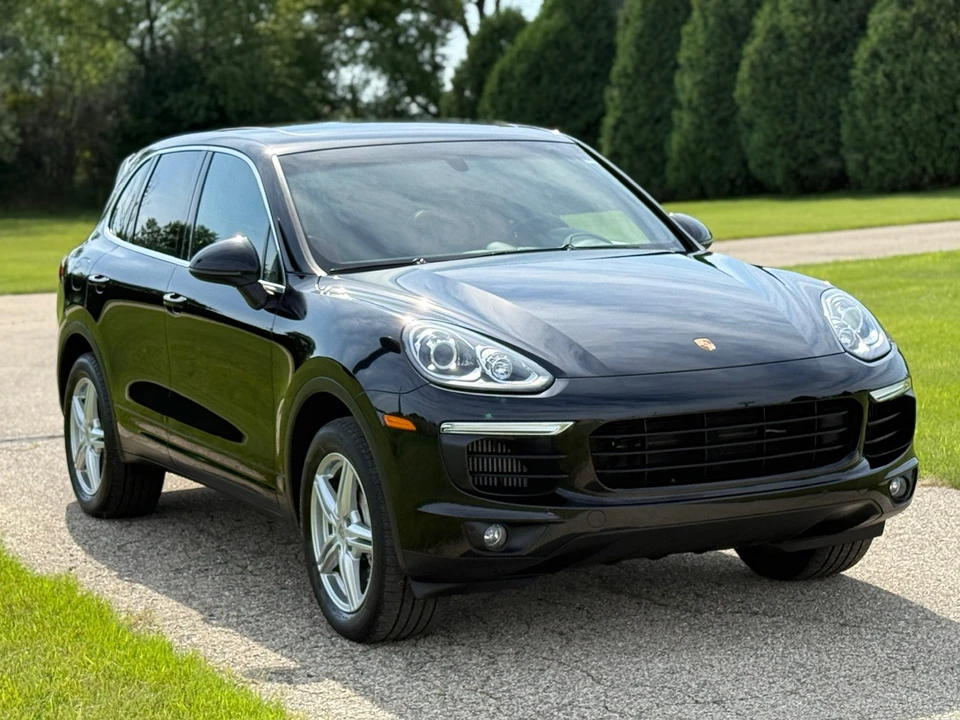 2016 Porsche 958 Cayenne S - Image 12 of 31
