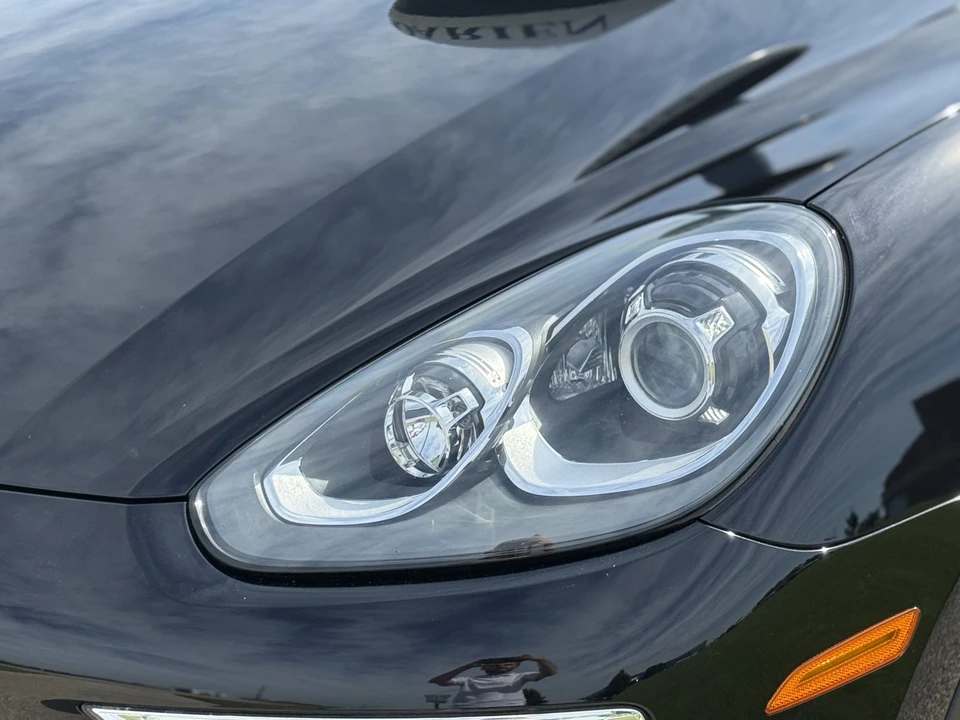 2016 Porsche 958 Cayenne S - Image 27 of 31