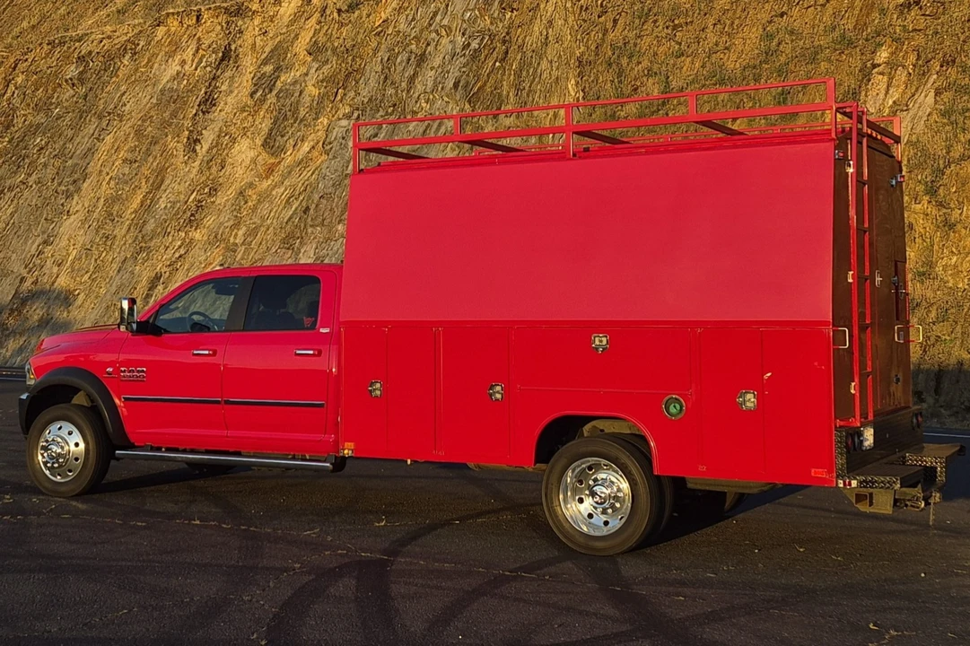 2016 Ram 4500 & 5500 - Image 3 of 7