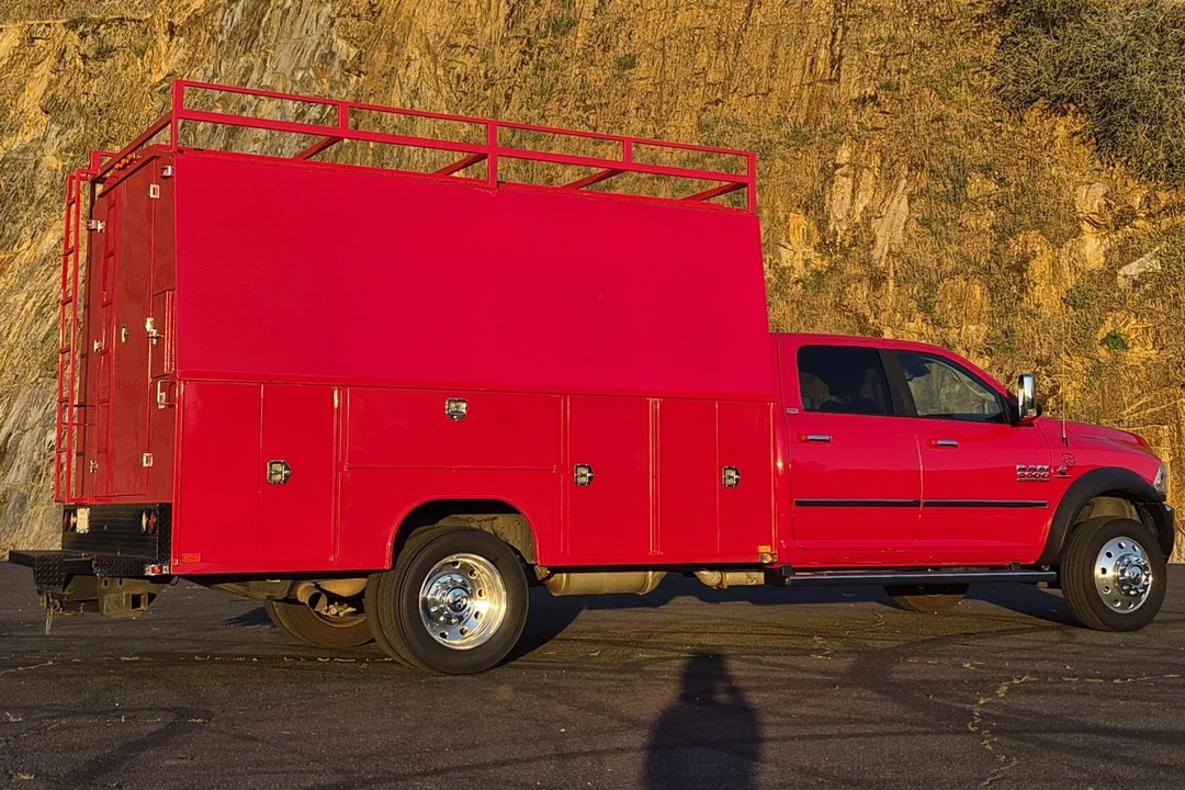 2016 Ram 4500 & 5500 - Image 2 of 7