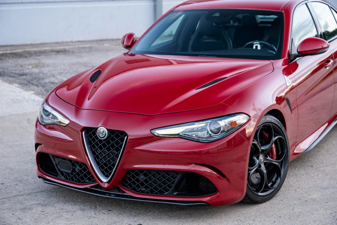 2017 Alfa Romeo Giulia Quadrifoglio - Image 20 of 31
