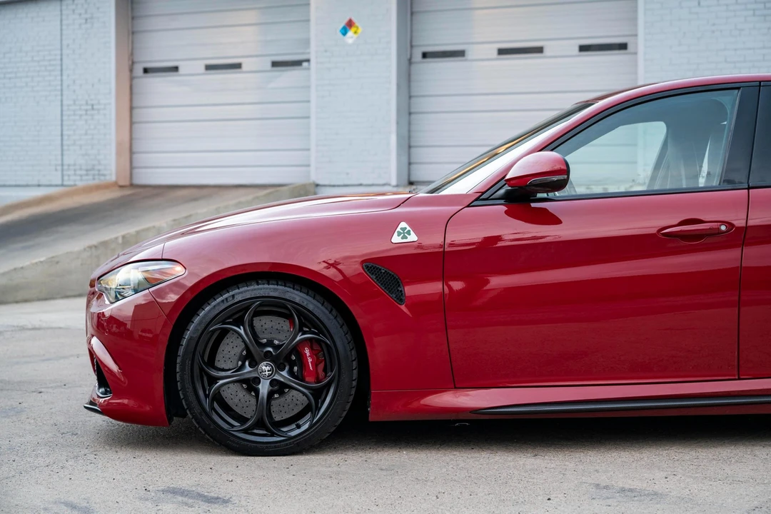 2017 Alfa Romeo Giulia Quadrifoglio - Image 21 of 31