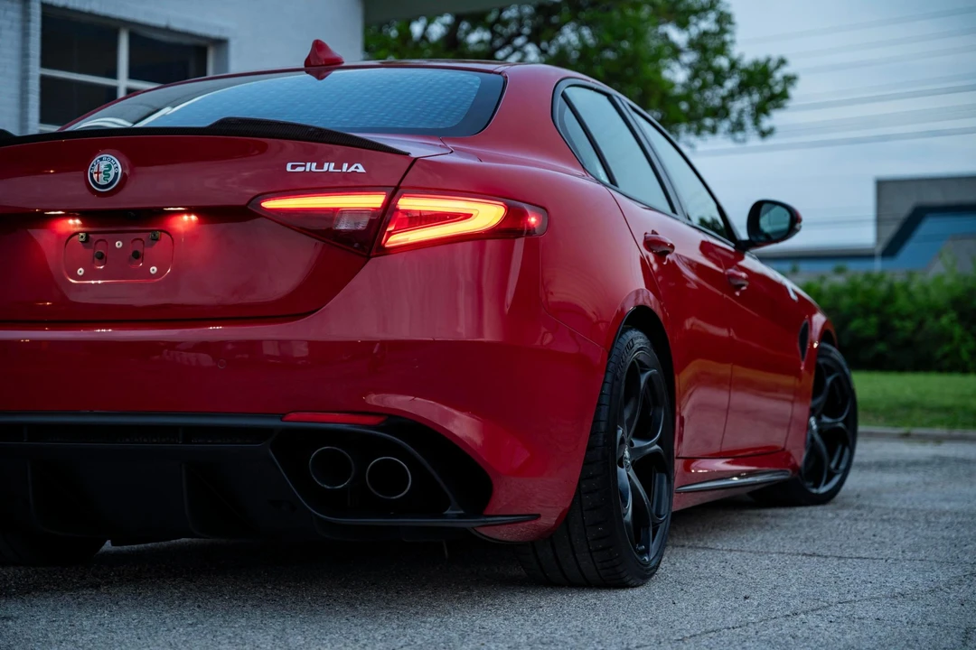 2017 Alfa Romeo Giulia Quadrifoglio - Image 31 of 31