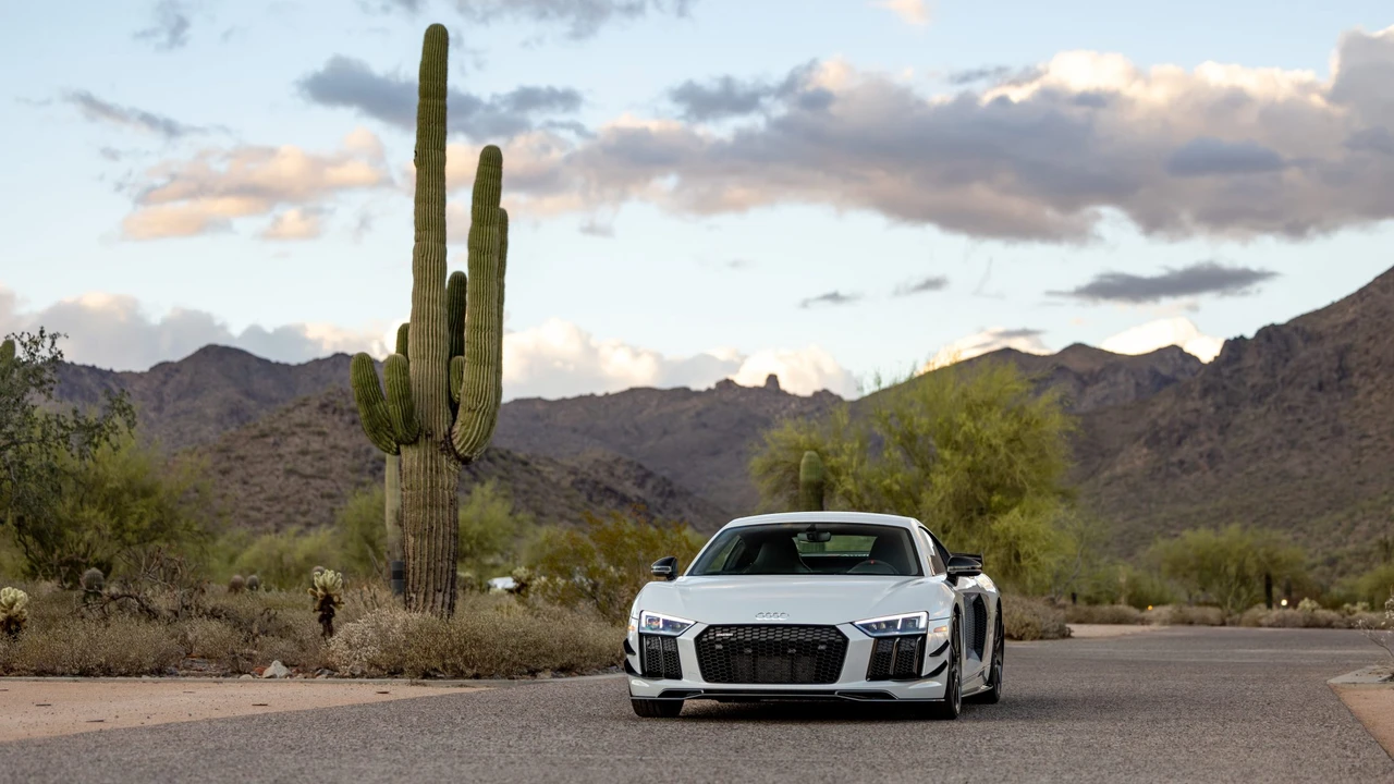 2018 Audi 4S R8 - Image 10 of 31