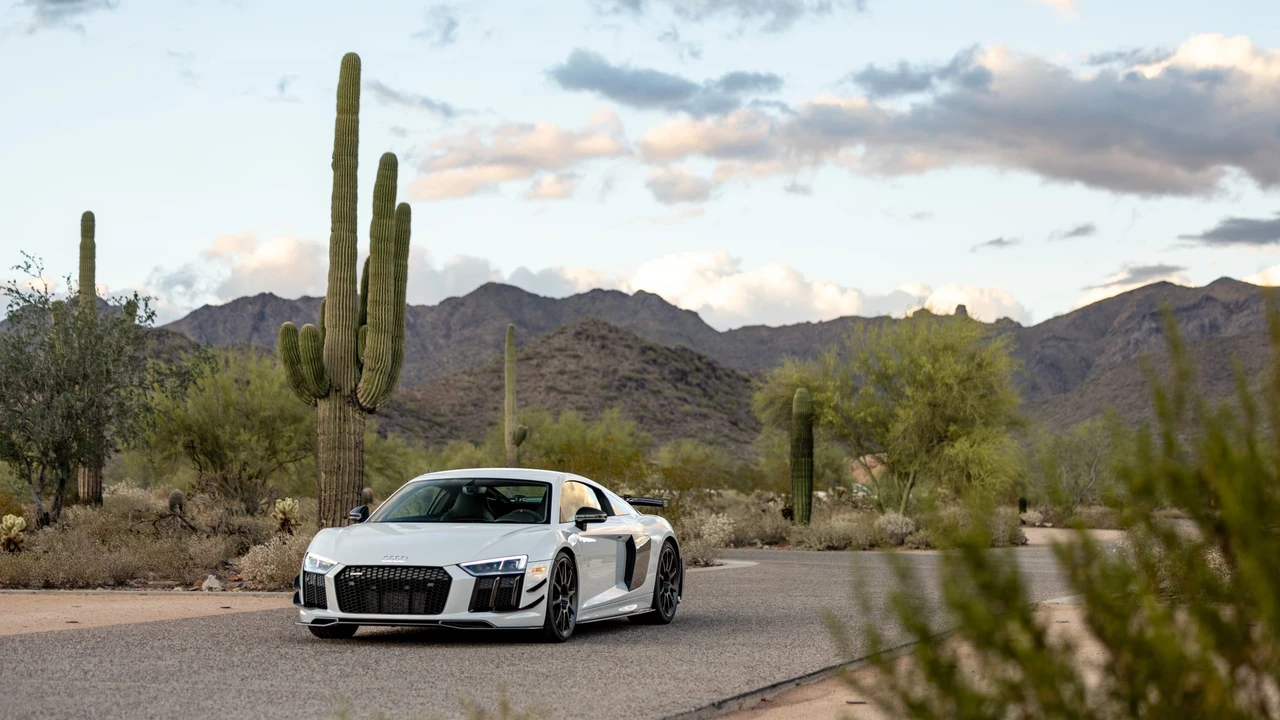 2018 Audi 4S R8 - Image 12 of 31