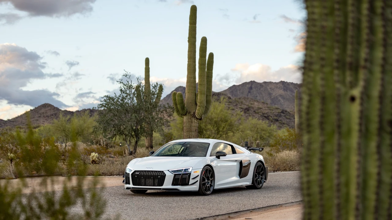 2018 Audi 4S R8 - Image 13 of 31