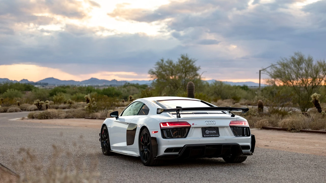 2018 Audi 4S R8 - Image 24 of 31