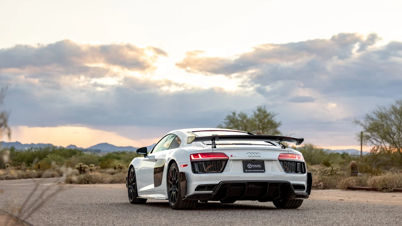 2018 Audi 4S R8 - Image 25 of 31