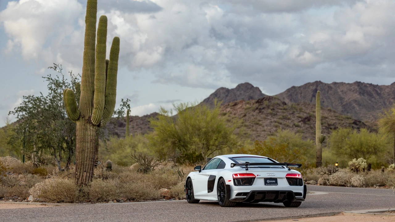2018 Audi 4S R8 - Image 27 of 31