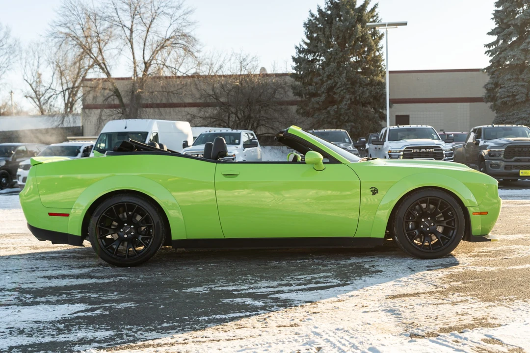 2023 Dodge Challenger SRT Hellcat 3rd Gen - Image 5 of 31