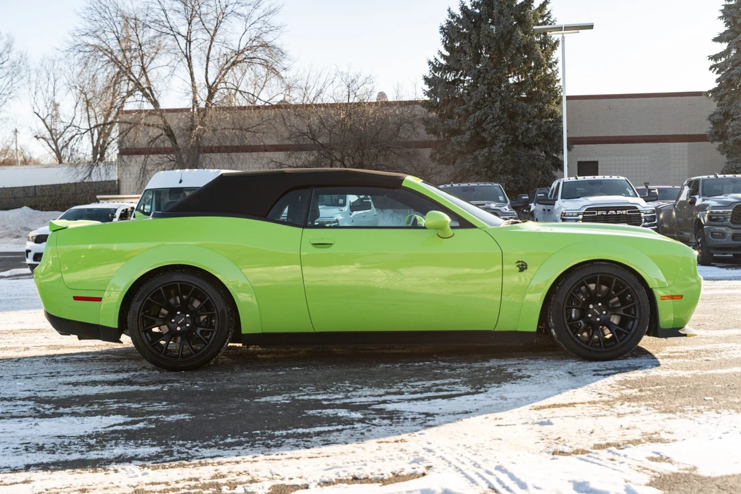 2023 Dodge Challenger SRT Hellcat 3rd Gen - Image 13 of 31