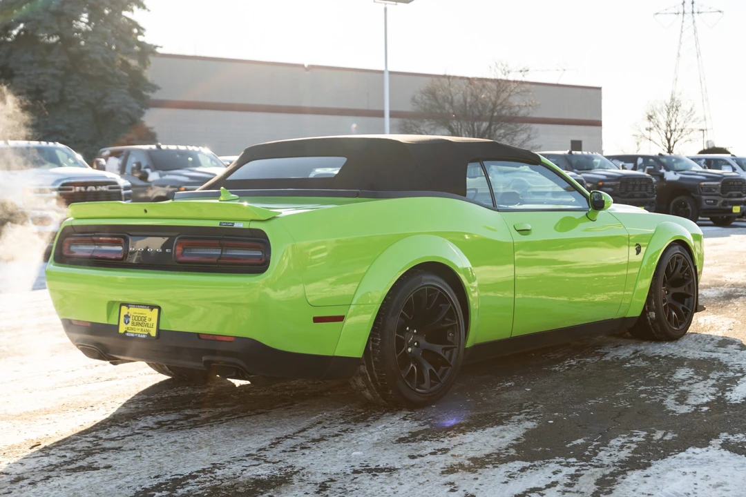 2023 Dodge Challenger SRT Hellcat 3rd Gen - Image 14 of 31