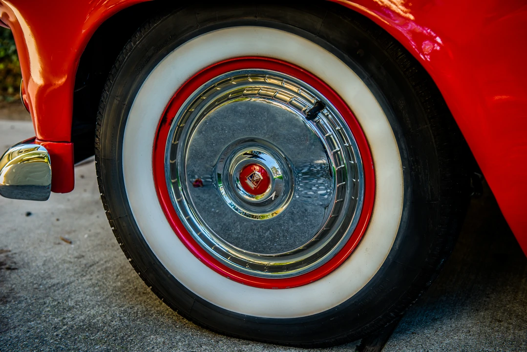 1955 Ford Thunderbird 1st Gen - Image 27 of 31