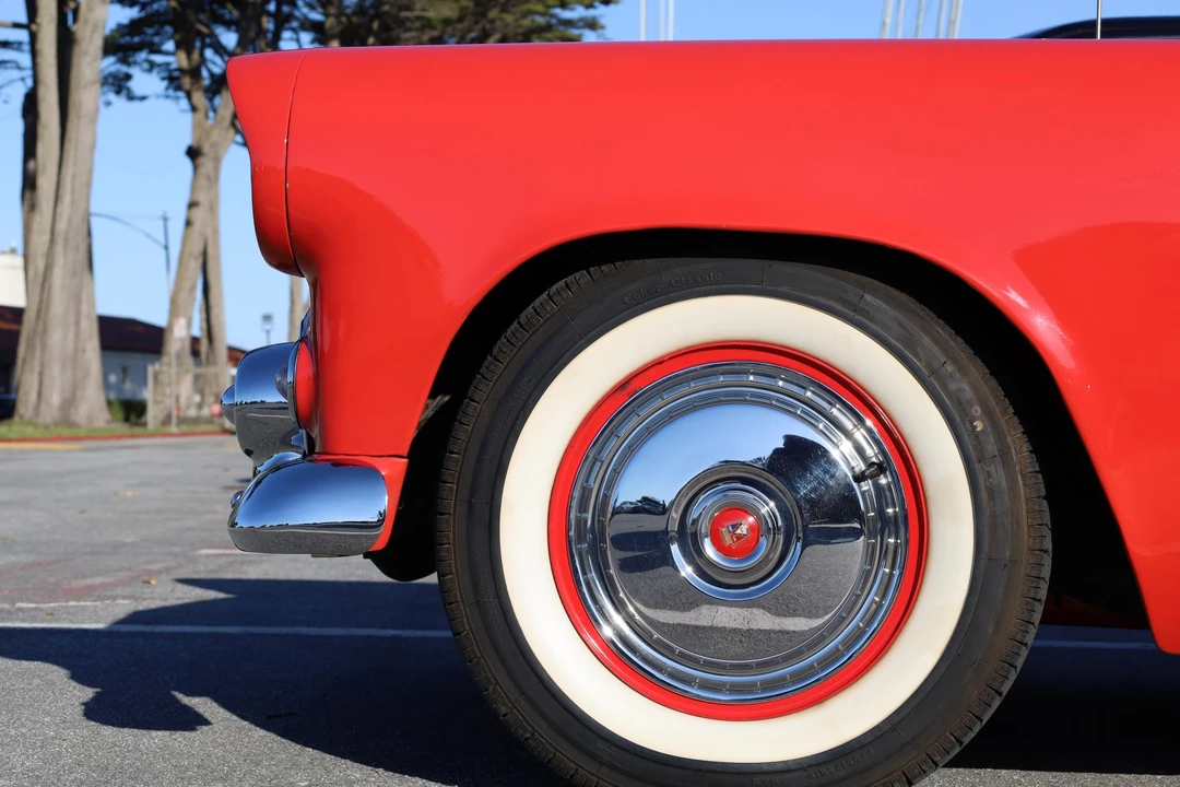 1955 Ford Thunderbird 1st Gen - Image 26 of 31