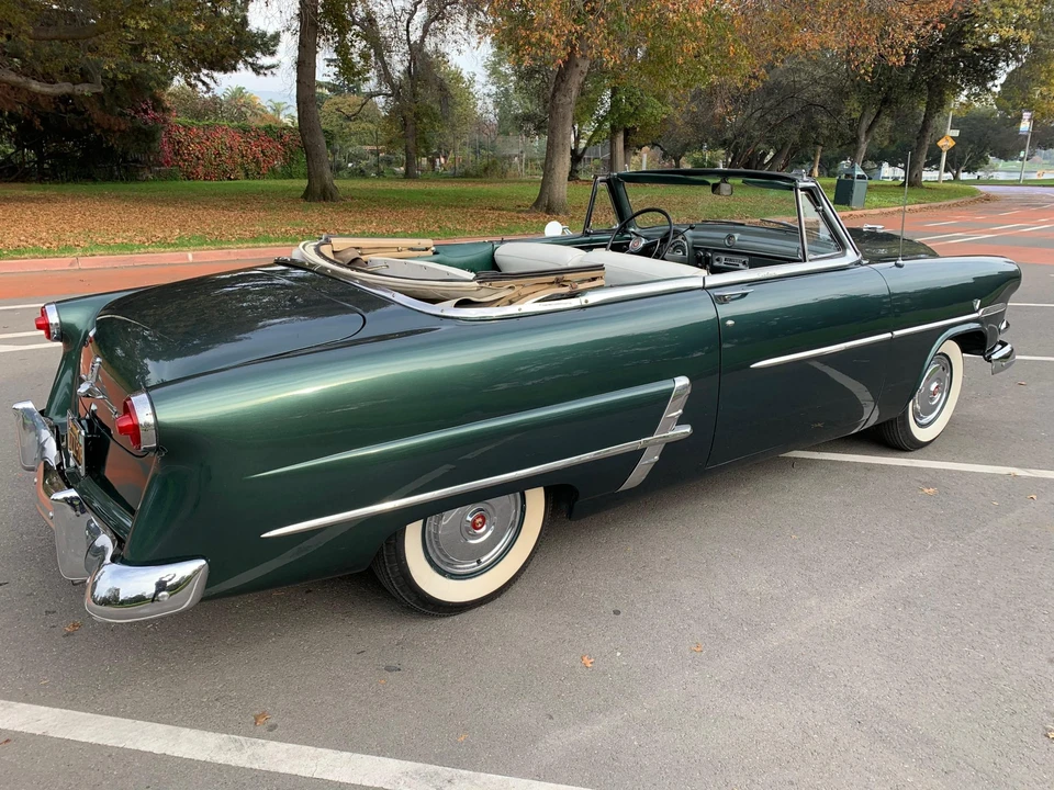 1953 Ford Crestline - Image 9 of 31