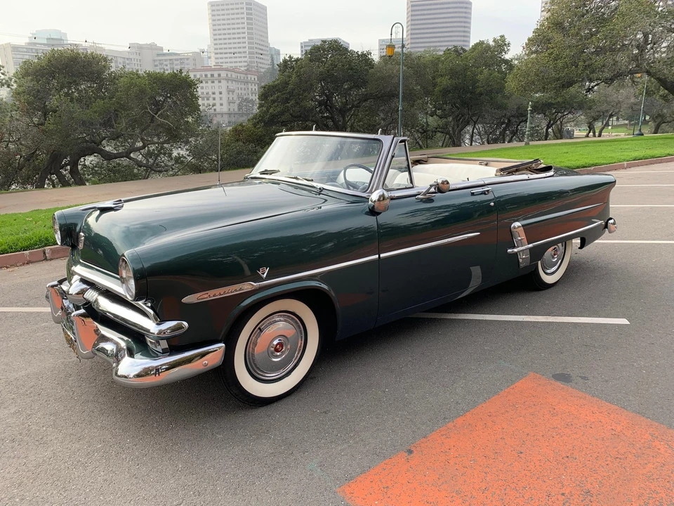 1953 Ford Crestline - Image 3 of 31