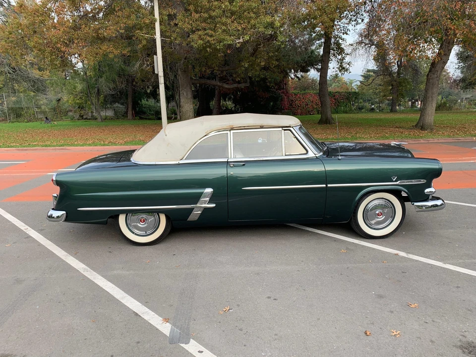 1953 Ford Crestline - Image 23 of 31