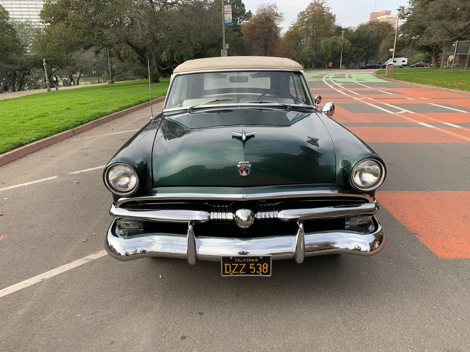 1953 Ford Crestline - Image 14 of 31