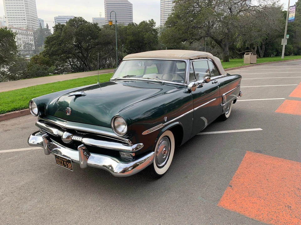 1953 Ford Crestline - Image 15 of 31