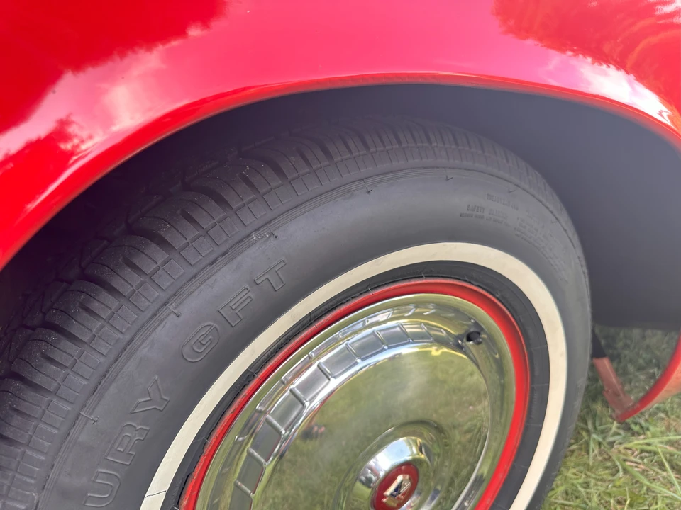 1955 Ford Thunderbird 1st Gen - Image 21 of 31