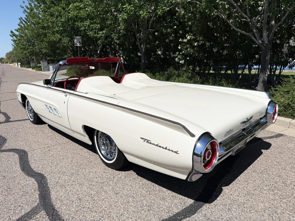 1963 Ford Thunderbird 3rd Gen - Image 14 of 31