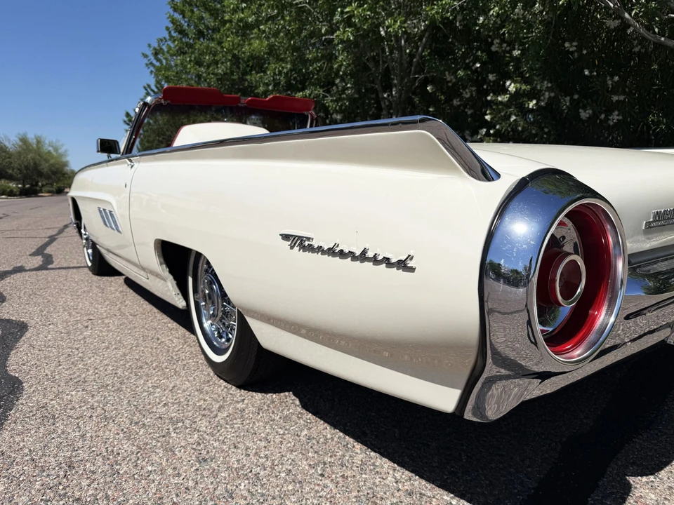 1963 Ford Thunderbird 3rd Gen - Image 19 of 31