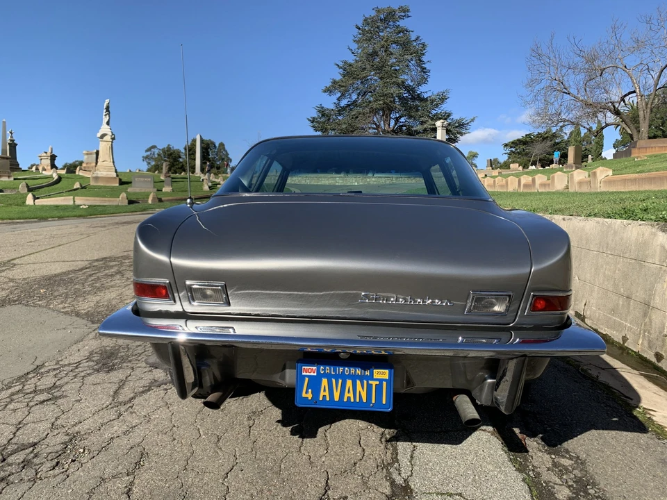 1964 Studebaker Avanti - Image 17 of 31