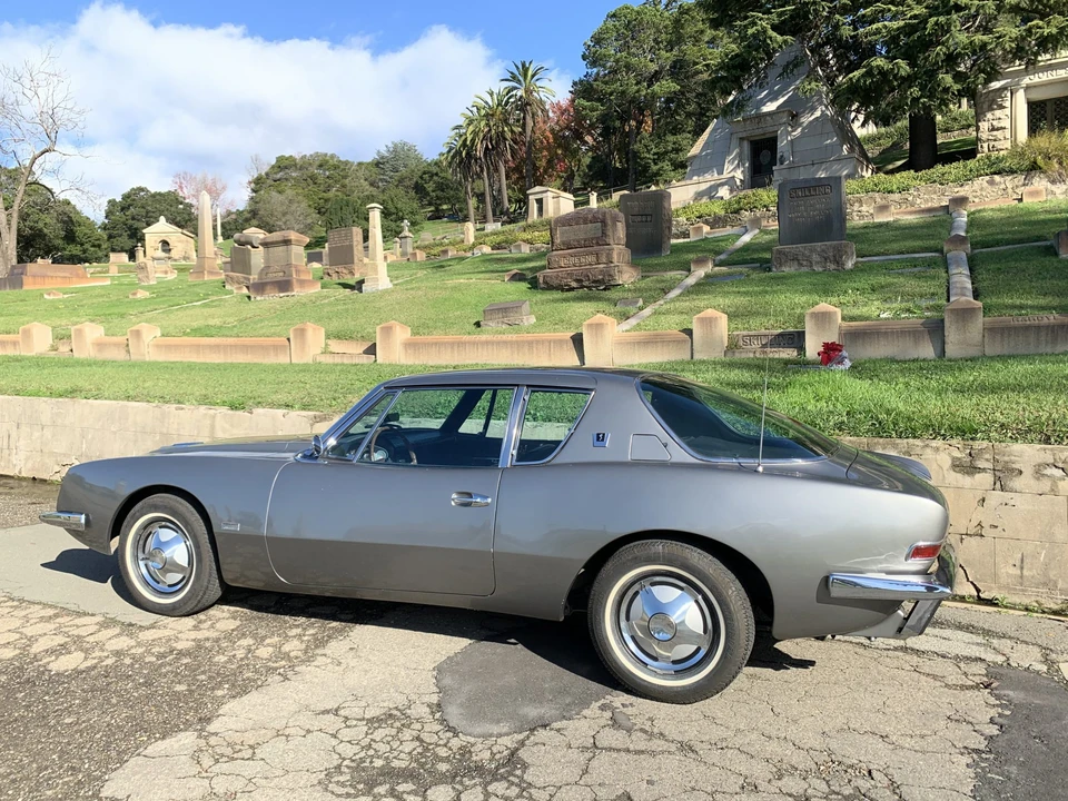 1964 Studebaker Avanti - Image 11 of 31