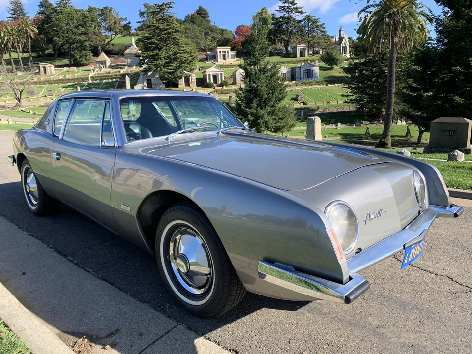 1964 Studebaker Avanti - Image 4 of 31